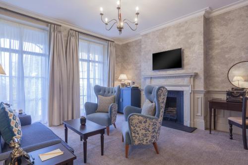 room detail thumbnail 0