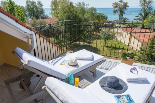 Albouro Seafront Apartments - image 2