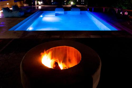 Villa Castelletto heated pool jacuzzi