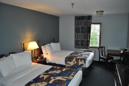 Grand Islander Hotel