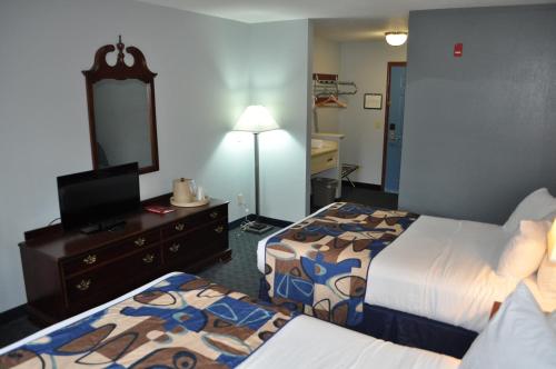 Grand Islander Hotel
