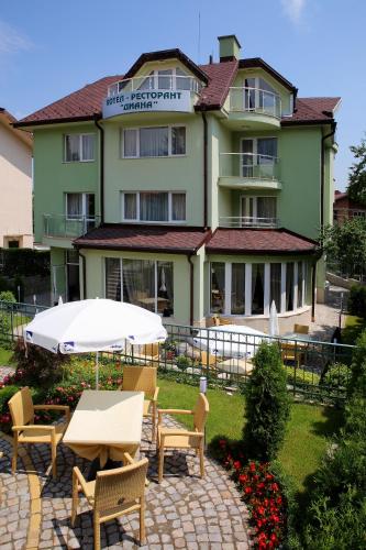 Family Hotel Diana - image 2