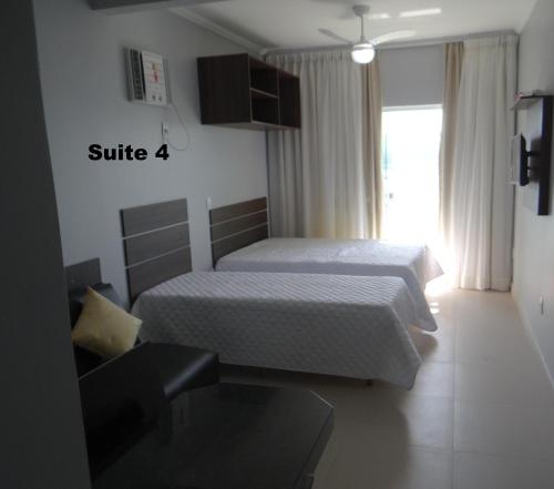 Studio Apartment with Sea View image 10