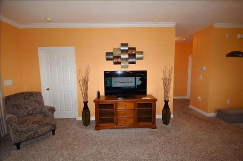 721 River Crossing Condo - image 7