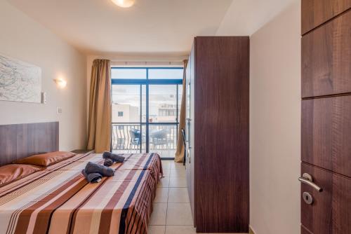 GetawaysMalta - Seashells 2-bedroom Apartment in Bugibba - image 13