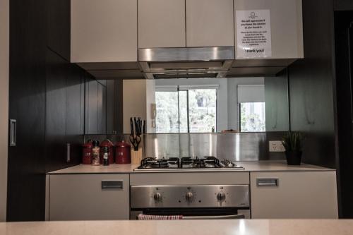 อาหารและเครื่องดื่ม, ReadySet Apartments on Altona in มาเซดอน