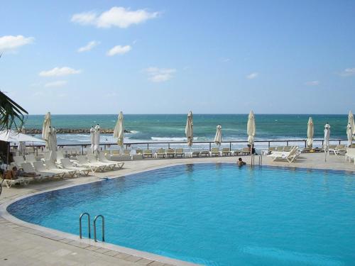 Raphael Apartments, Herzelia  (photo 9)