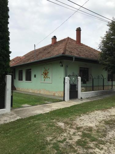  Elena, Pension in Szentgyörgyvár