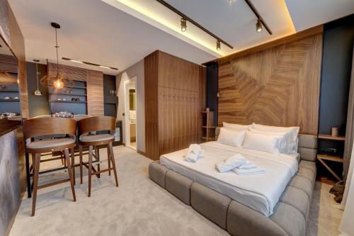 Black Pearl Luxury Suites - image 10