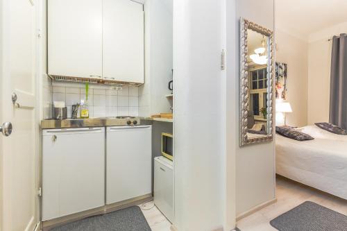 Studio Apartment - Mikonkatu 18