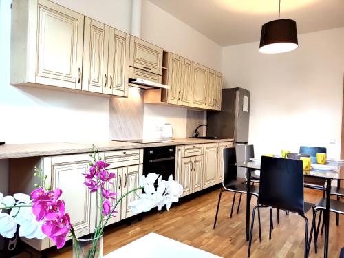 Brivibas Center Apartments - image 10