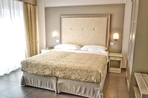 Hotel Tiffany – Marina di Massa, WI