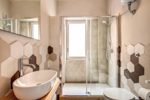 Aura Paradise Apartment - image 9