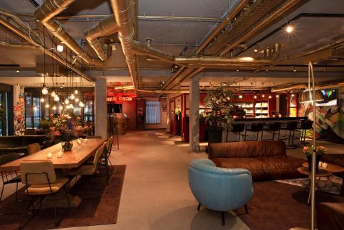 Hotel the Match - image 12