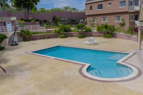 Tropical Luxury Dreams in โคโคนัทโกรฟ