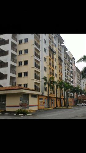 Exterior view, 1 BEDROOM Suria Service Apartment in Bukit Merah