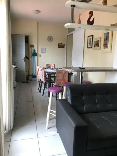 J e E Apartamentos na Barra da Lagoa