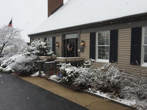 Annville Inn Bed & Breakfast - image 2