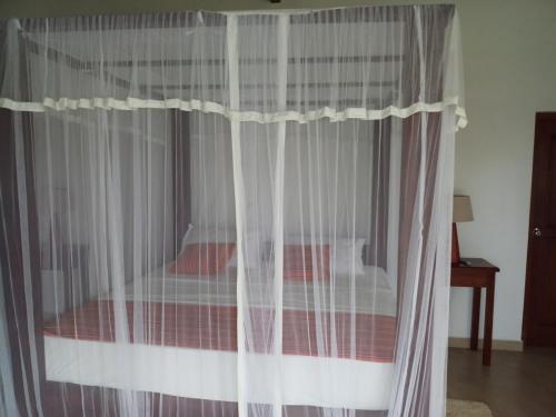 Villa Nilaveli Beachfront - image 4