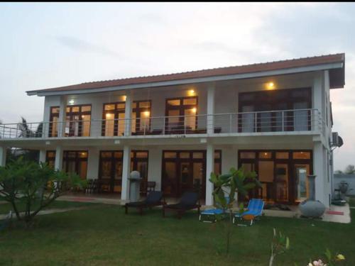 Beach Front Villa Nilaveli