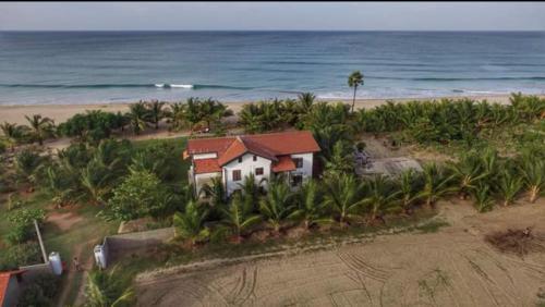 Villa - Beach Front image 10
