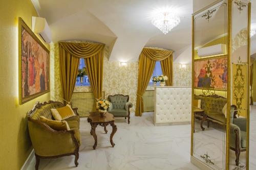 Catherine Art Hotel - image 3