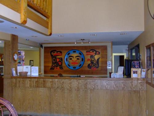 ردهة, The Yukon Inn in وايت هورس