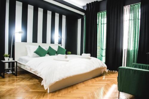  HOME PLUS HARMONIA in Athen
