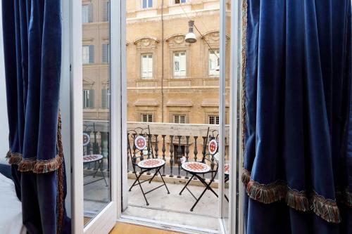 Amazing Piazza Venezia Suites - image 12