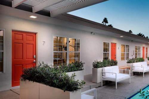 the Weekend Palm Springs - image 6