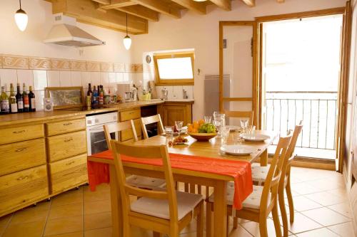 keuken, Maison Marie Elise in Le Boulou