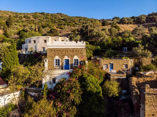 Anezas Mansion stone-built traditional villa, Andros (zdjęcie 7)