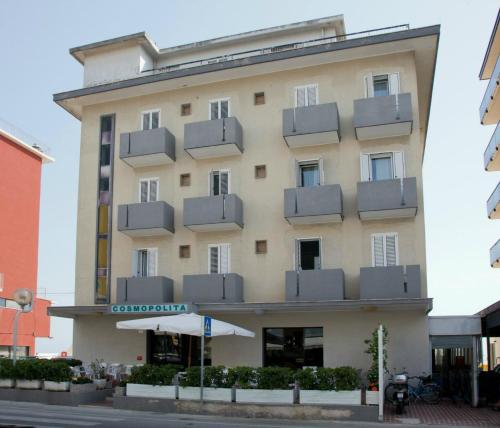 Hotel Cosmopolita - image 4