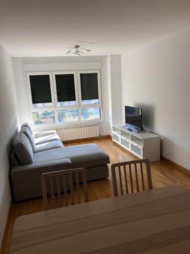  Piso Vacacional en Avilés, Ferienwohnung in Avilés