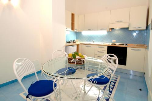 Aurora Apartments - image 4