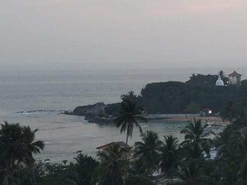 Beach, Rock House in Unawatuna