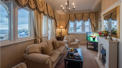 The Victoria Hotel - image 5