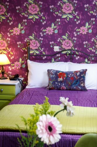 Kapodistrias Hotel - image 3