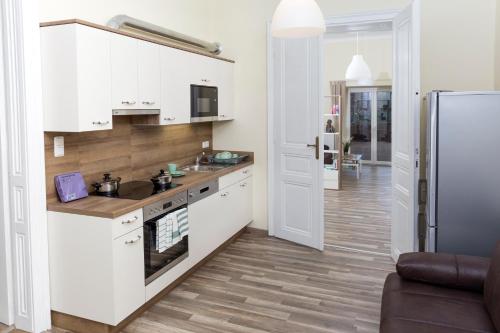 廚房, Scheinerhaus in 塔亞