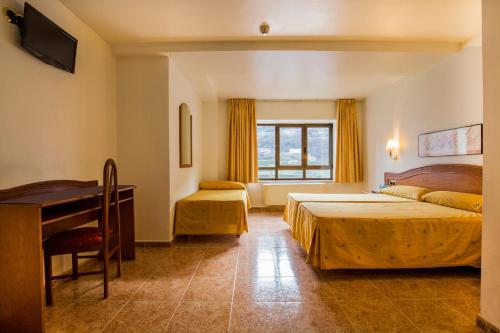 Hotel Cervol - image 2