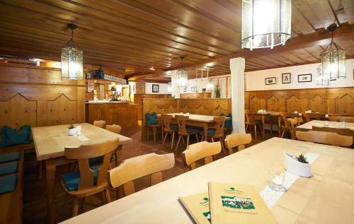 餐廳, 欽奈爾酒店 (Landgasthof Zehner) in 埃戈爾斯海姆
