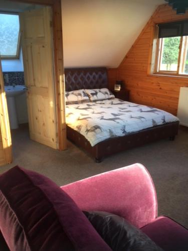 Maple Lodge Guesthouse Bed And Breakfast Achmore Deals Photos
