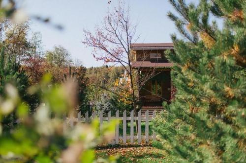 Chalet Country by Skokovo Park