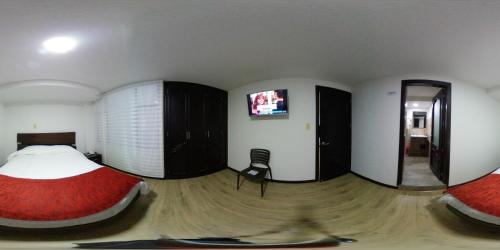 4 bedrooms, 5 beds