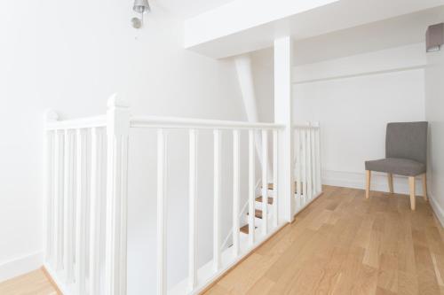 Lafayette Private Apartment - image 9