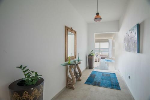 Sea Bank Villa Apartments - image 3