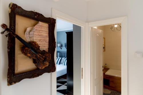 Downtown Wonder Apartament - image 11