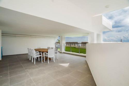 Sea Bank Villa Apartments - image 11