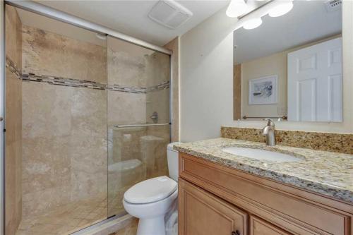 Sandarac A908 2 Bedroom Heated Pool Gulf Front Elevator WiFi Sleeps 6 - image 9