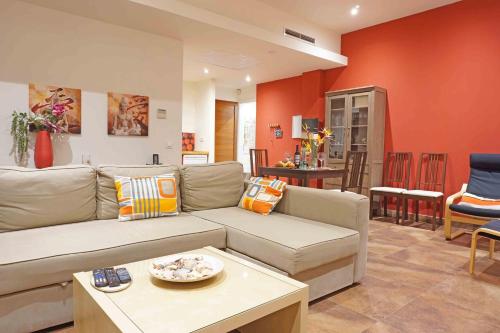 One-Bedroom Apartment image 10